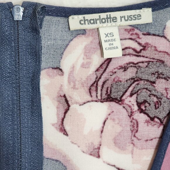 Charlotte Russe Fit & Flare Mini Blue & Rose Floral Dress Size XS Excellent - Picture 4 of 7